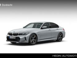 Grijs Gebruikt 2024 BMW 320e M Sport Sedan | € 38.895 (Super prijs)