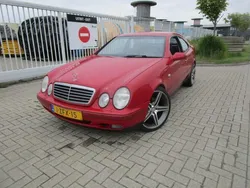 Rood Gebruikt 1997 Mercedes 320 Elegance Coupé | € 900 (Super prijs)