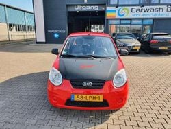 Rood Gebruikt 2010 Kia Picanto Hatchback | € 2.100 (Eerlijke prijs)