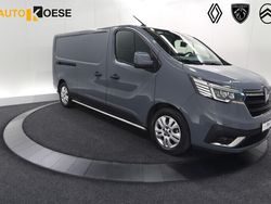 Grijs Gebruikt 2023 Renault Trafic Van | € 22.640 (Eerlijke prijs)