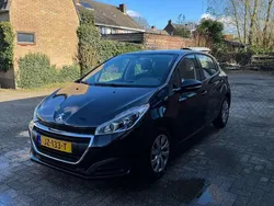 Zwart Gebruikt 2016 Peugeot 208 Active Hatchback | € 5.500 (Eerlijke prijs)