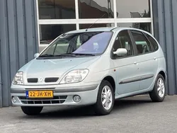 Grijs Gebruikt 2002 Renault Scénic Authentique MPV | € 1.650 (Eerlijke prijs)