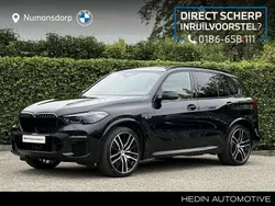 Zwart Gebruikt 2022 BMW X5 M Sport SUV | € 69.895 (Eerlijke prijs)
