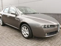 Grijs Gebruikt 2010 Alfa Romeo 159 Progression Sedan | € 1.950 (Super prijs)