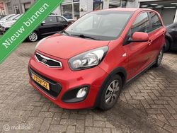 Rood Gebruikt 2014 Kia Picanto Hatchback | € 4.995 (Eerlijke prijs)