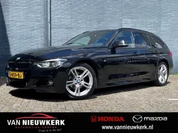 Zwart Gebruikt 2018 BMW 320 Executive Stationwagen | € 24.900 (Eerlijke prijs)