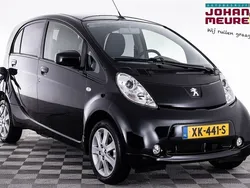 Zwart Gebruikt 2019 Peugeot iON Active Hatchback | € 7.490
