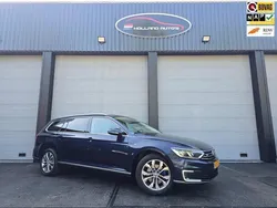 Blauw Gebruikt 2016 VW Passat GTE Stationwagen | € 9.950 (Goede deal)