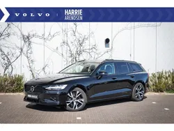 Zwart Gebruikt 2022 Volvo V60 R-Design Stationwagen | € 40.899 (Eerlijke prijs)