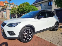 Wit Gebruikt 2020 Seat Arona Business SUV | € 20.950 (Eerlijke prijs)