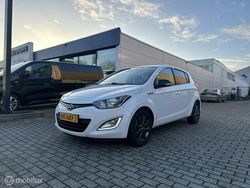 Wit Gebruikt 2016 Hyundai i20 Hatchback | € 6.950