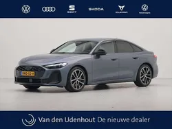 Blauw Gebruikt 2025 Audi A5 Ambiente Coupé | € 59.900