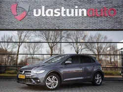 Grijs Gebruikt 2024 VW Polo R-line Hatchback | € 25.999 (Eerlijke prijs)