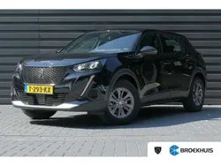 Zwart Gebruikt 2023 Peugeot e-2008 Active SUV | € 21.900