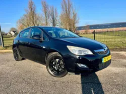 Zwart Gebruikt 2010 Opel Astra Edition Hatchback | € 2.500 (Goede deal)