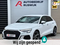 Wit Gebruikt 2022 Audi A3 Sportback e-tron S-Line Sedan | € 26.950 (Eerlijke prijs)