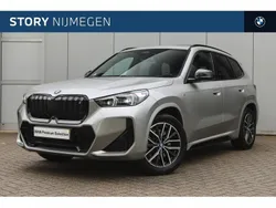 Spacesilber (zilver metallic) Gebruikt 2023 BMW iX1 Comfort Edition SUV | € 46.950 (Eerlijke prijs)