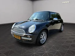 Zwart Gebruikt 2002 Mini Cooper Chili Hatchback | € 1.799 (Eerlijke prijs)