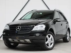 Zwart Gebruikt 2007 Mercedes 350 SUV | € 11.999 (Eerlijke prijs)