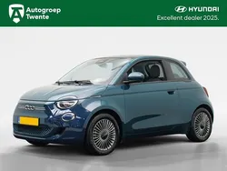 Groen, metallic lak Gebruikt 2022 Fiat 500e Icon Hatchback | € 16.950 (Goede deal)