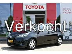 Zwart Gebruikt 2018 Toyota Yaris Hybrid Active Hatchback | € 12.999 (Eerlijke prijs)