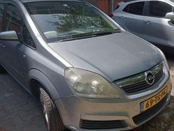 Grijs Gebruikt 2006 Opel Zafira Enjoy MPV | € 1.000 (Goede deal)