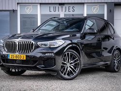 Zwart Gebruikt 2019 BMW X5 Executive SUV | € 55.900 (Eerlijke prijs)