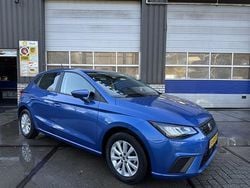 Blauw Gebruikt 2023 Seat Ibiza Business Hatchback | € 15.950 (Super prijs)