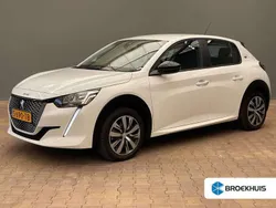 Wit Gebruikt 2023 Peugeot e-208 Active Hatchback | € 20.900 (Eerlijke prijs)
