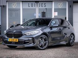 Grijs Gebruikt 2021 BMW 118 Executive Hatchback | € 24.400 (Eerlijke prijs)