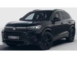 Grenadill black Nieuw 2025 VW Tiguan R-line Edition SUV | € 59.900 (Eerlijke prijs)