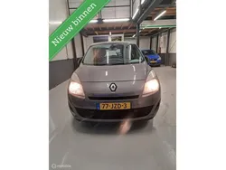Grijs Gebruikt 2009 Renault Scénic III Expression MPV | € 3.499 (Eerlijke prijs)