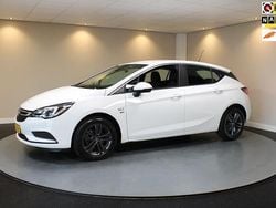 Wit Gebruikt 2019 Opel Astra Edition Hatchback | € 12.940 (Goede deal)