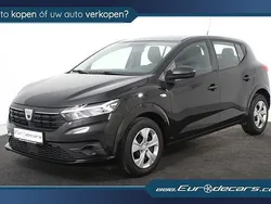 Zwart, metallic lak Gebruikt 2021 Dacia Sandero Hatchback | € 11.800 (Goede deal)