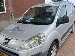 Gebruikt 2011 Peugeot Partner Comfort Van | € 2.000 (Eerlijke prijs)