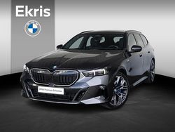Grijs Gebruikt 2025 BMW 530e M Sport Stationwagen | € 77.995