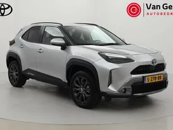 Grijs Gebruikt 2023 Toyota Yaris Cross X-plore SUV | € 29.999 (Eerlijke prijs)