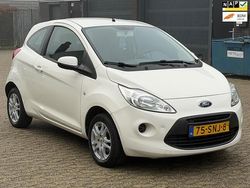 Wit (metallic) Gebruikt 2011 Ford Ka Cool & Sound Edition Hatchback | € 1.699 (Iets duurder)