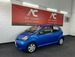Blauw Gebruikt 2010 Toyota Aygo Comfort Hatchback | € 2.999 (Eerlijke prijs)