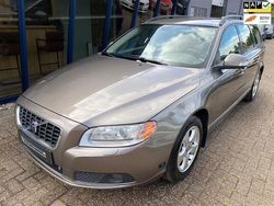Grijs Gebruikt 2008 Volvo V70 Kinetic Stationwagen | € 10.945 (Eerlijke prijs)