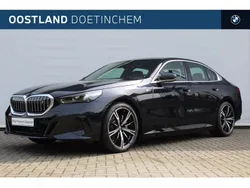 Carbonschwarz (donker zwart metallic) Gebruikt 2024 BMW i5 Comfort Edition Sedan | € 67.850