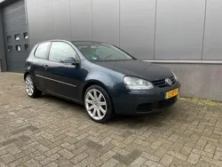 Blauw Gebruikt 2004 VW Golf IV Trendline Hatchback | € 2.999 (Iets duurder)