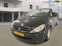 Zwart Gebruikt 2004 Peugeot 307 CC Cabriolet | € 2.995 (Eerlijke prijs)