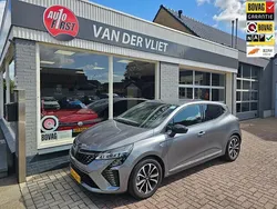 Grijs Gebruikt 2024 Renault Clio V Techno Hatchback | € 24.950 (Iets duurder)