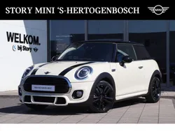 Pepper white (licht wit metallic) Gebruikt 2019 Mini Cooper Hatchback | € 21.950 (Duur)