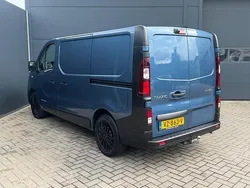 Blauw Gebruikt 2016 Renault Trafic Van | € 6.750 (Eerlijke prijs)