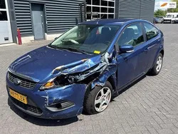 Blauw Gebruikt 2008 Ford Focus Titanium Hatchback | € 750 (Super prijs)