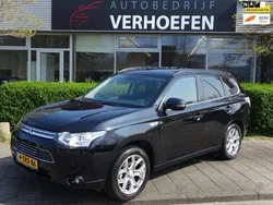 Zwart Gebruikt 2014 Mitsubishi Outlander P-HEV Instyle SUV | € 12.450 (Goede deal)