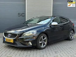 Zwart Gebruikt 2015 Volvo V40 Business Edition Stationwagen | € 5.500 (Goede deal)