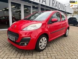Rood Gebruikt 2013 Peugeot 107 Active Hatchback | € 2.250 (Goede deal)